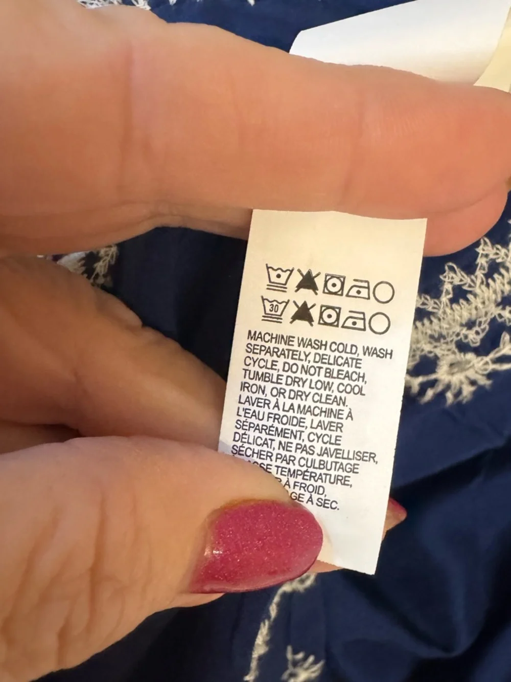 LUCKY BRAND Navy Top w/Embroidery Detail SPRING/SUMMER SIZE: MEDIUM #H - Picture 8 of 10